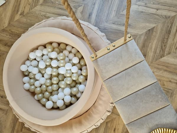 Beige Foam Playground 5 kpl