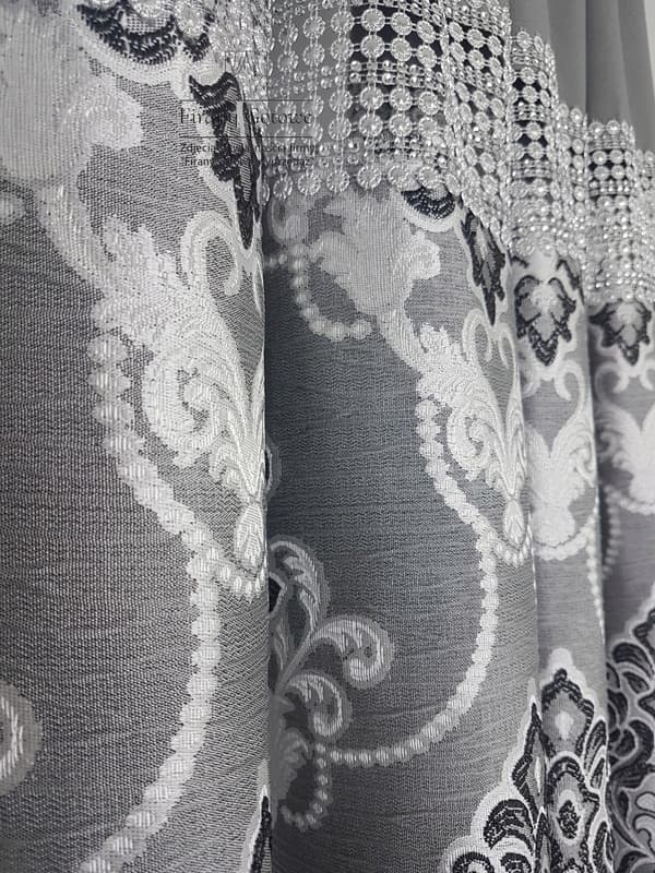 Set med lang gardin og draperier - grå