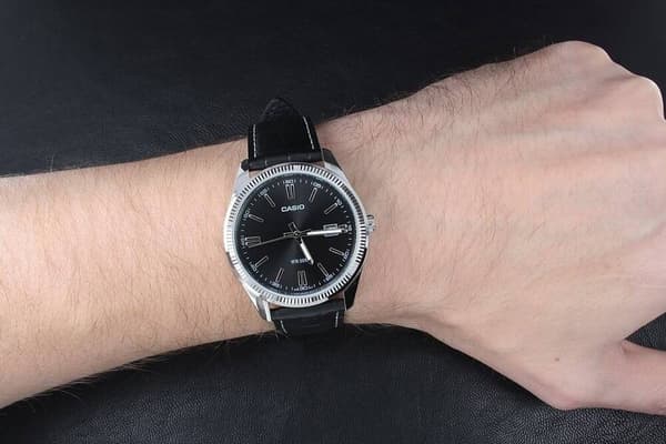 Herrklocka CASIO MTP-1302PL-1A (zd072j) + LÅDA