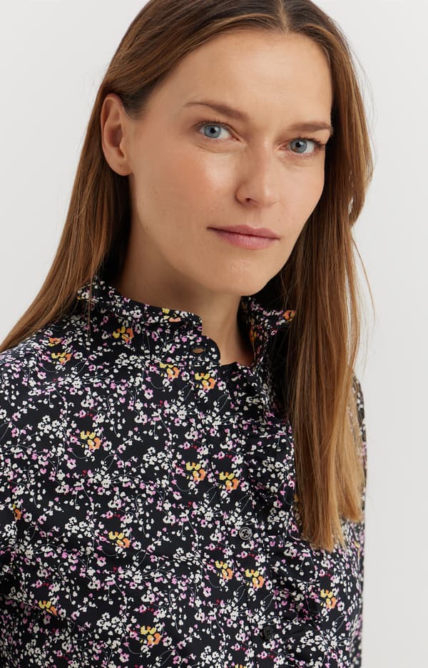 Flæset blomsterskjorte 38