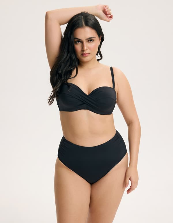 BASE Esotiq balconette bikinitop til større barm | sort 90D