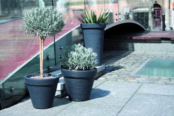 Klassisk DBC46 Rund Blomkruka | Antracit