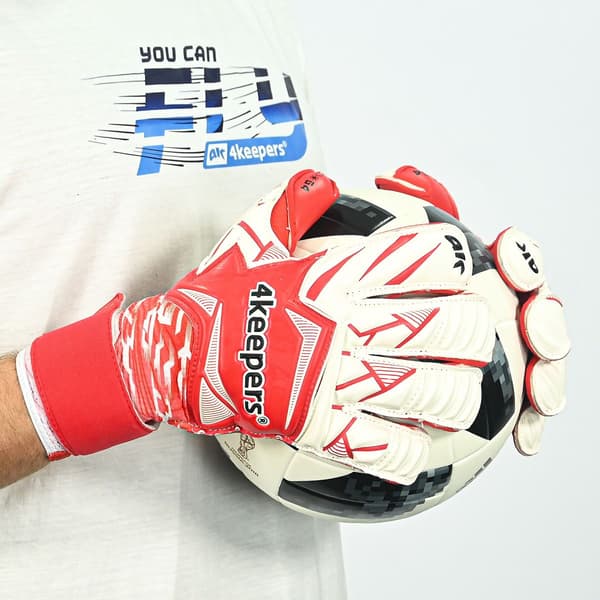 Force V4.25 RF2G | 4keepers Force V4.25 RF2G 9 målvaktshandskar