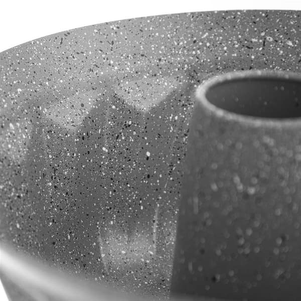 GRANIT KAGEFORM MED SKORSTEN STOR KAGEBAGEPLADE 24 CM