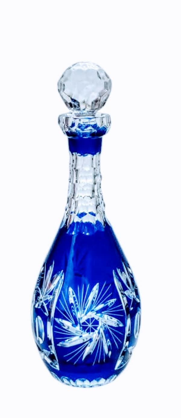 Vinkaraff i koboltkristall 700 ml olivkvarn