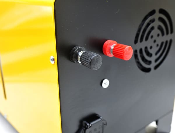 PYSÄKÖINTILÄMMITIN 12V 24V 230V