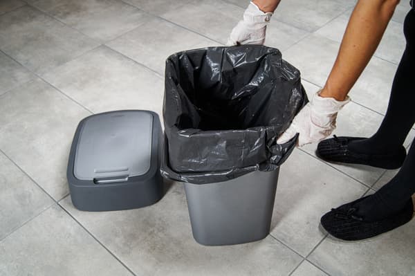 Affaldssække, stærke, meget holdbare, sorte, 35 l, 15 stk.