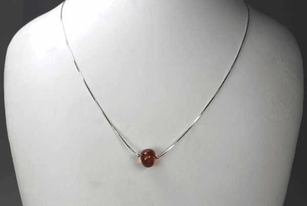 Halsband i konjaksbärnsten - Baltisk bärnstenscollier