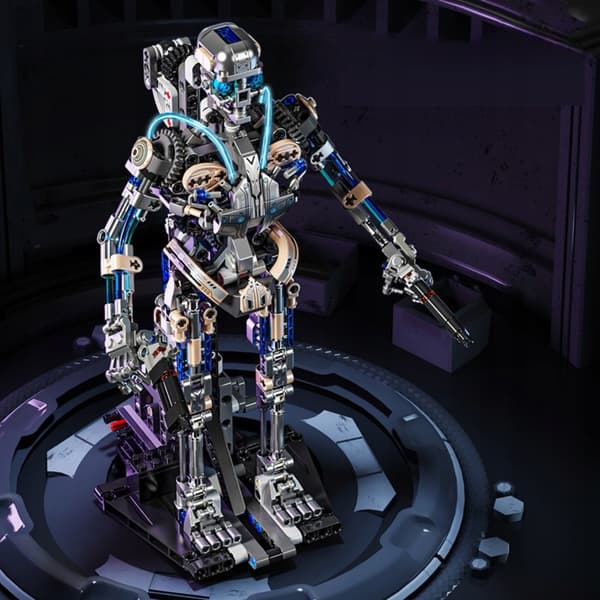 MJI 13091 - Rörlig mekanisk robot Cyborg Technic LED, 692 st.