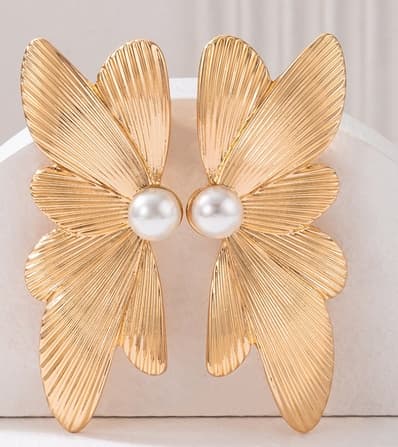 Elegante bladguldøreringe med perle ST131