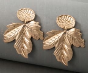 Elegante øreringe med bladguld ST146