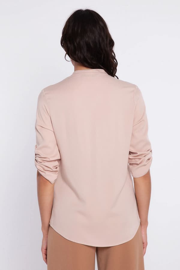 Pusero, jossa on käärityt hihat - beige 40