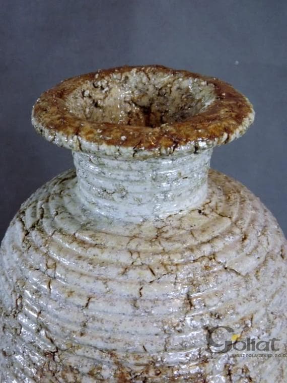 Cremefarvet stribet stenvase, 45x22 cm
