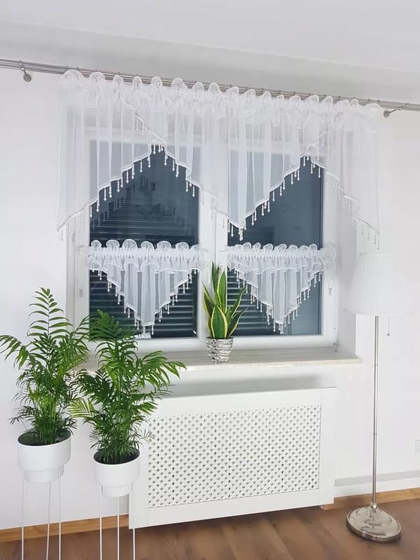 Köksgardin dekorerad med pärlor och strass - vit