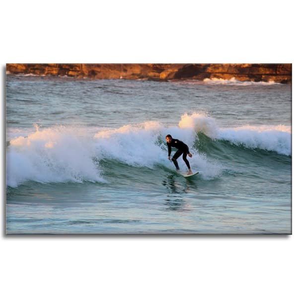 Canvastaulu Surffaaja aallolla, 100x60 cm