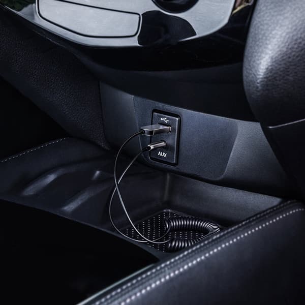 BA01 Bluetooth 5.0 -äänivastaanotinkaapeli AUX-liitäntään sovitin musta