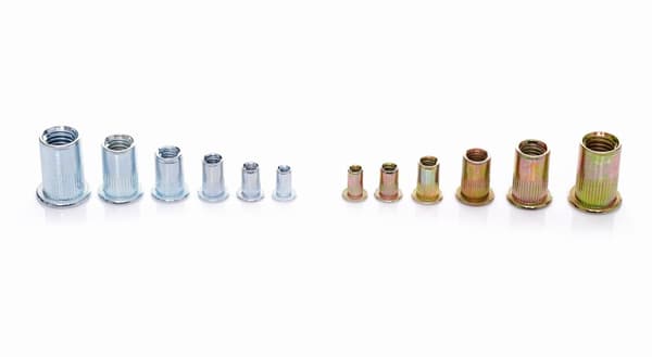 Mutterit 300 kpl KD10486