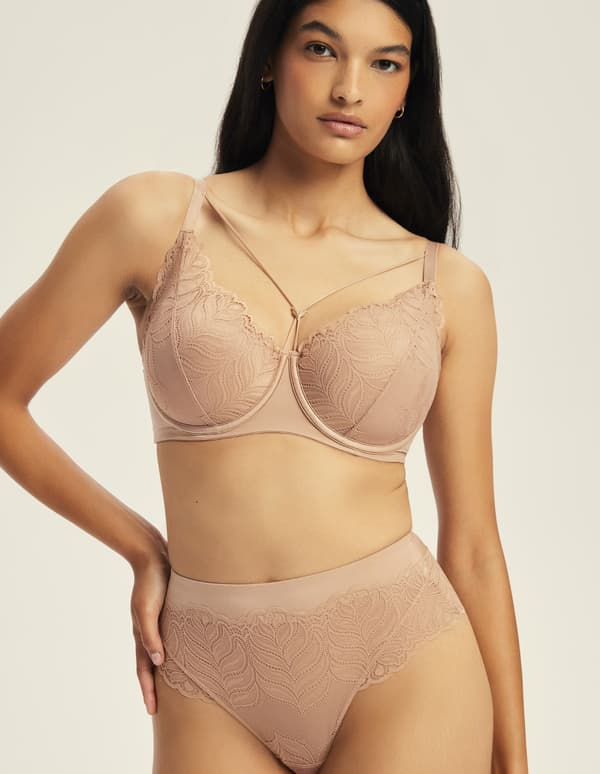 Korin Esotiq Vadderad BH | Beige 75G