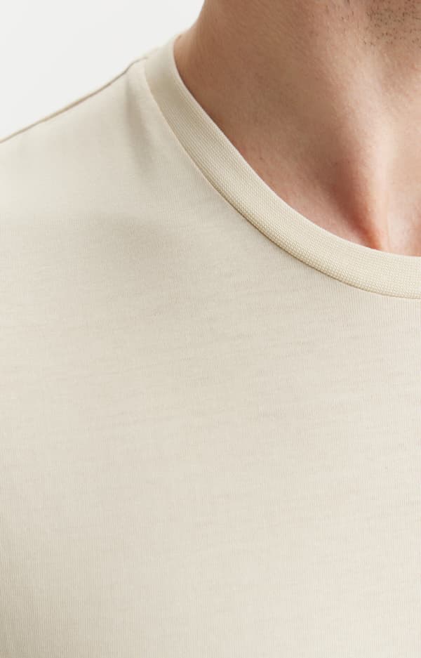 Ensfarvet t-shirt S