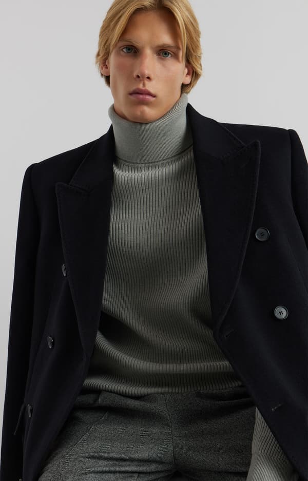 Ribbet rullekrave M