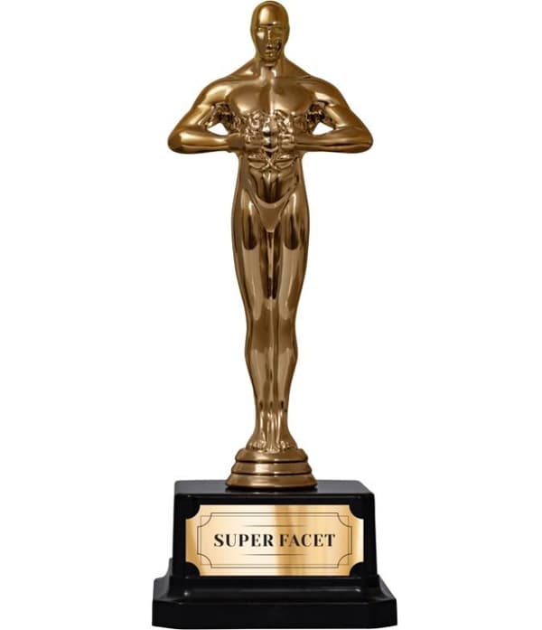 Gavestatue - Super Guy