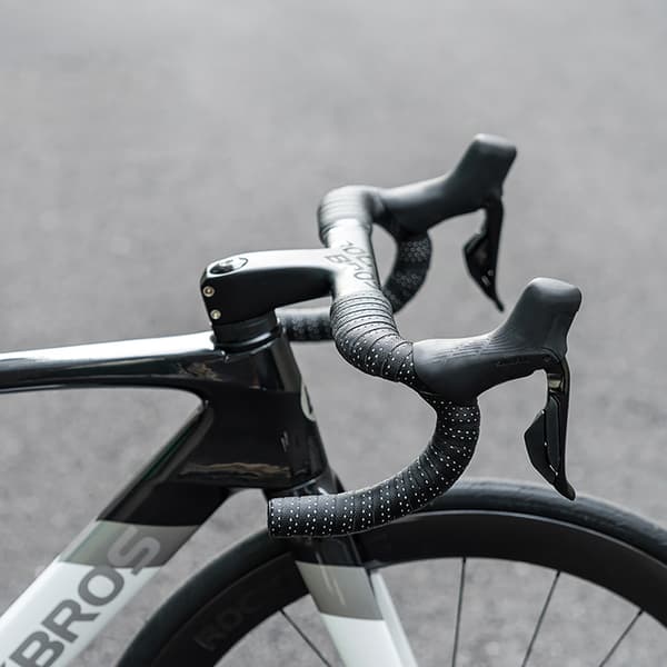 Perforerad silikon cykelstyrtejp - svart