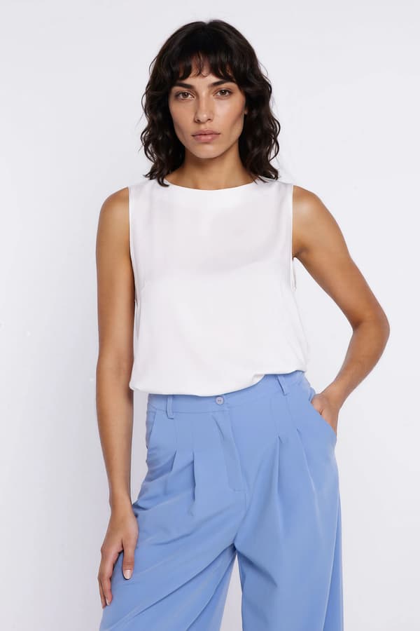 A-linjeformad blus, ärmlös - ecru 42