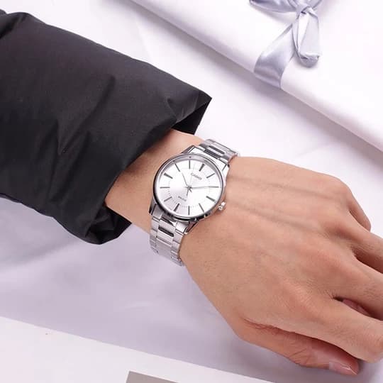 Herrklocka CASIO MTP-1303D-7AV (zd021a) med låda