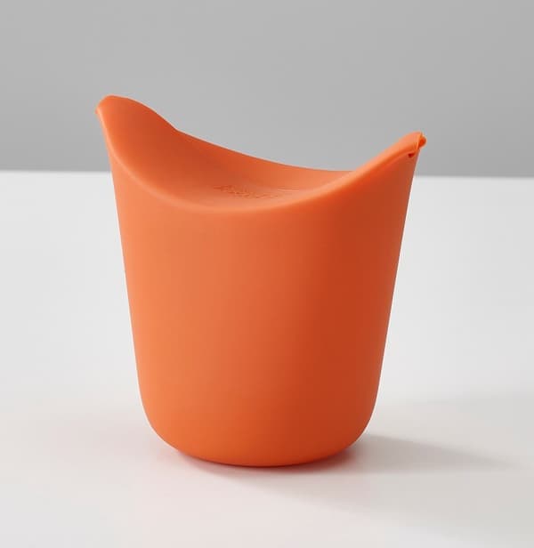 2 mikroaaltouunin popcorn-astian setti M / Joseph Joseph