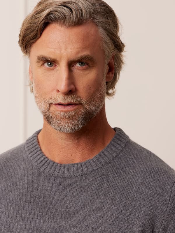 GRÅ RUCKER SWEATER XL