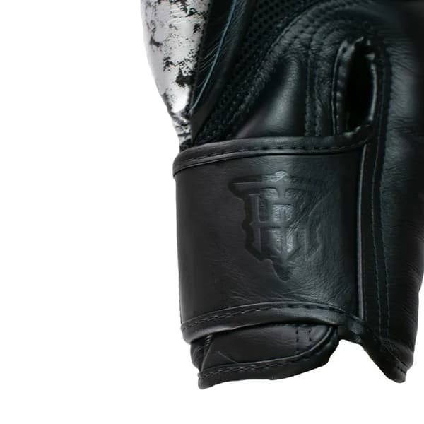 Top King Super Star Snake Air Muay Thai Boksehandsker Sort/Sølv 14OZ