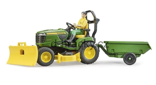 John Deere -traktori puutarhurihahmolla