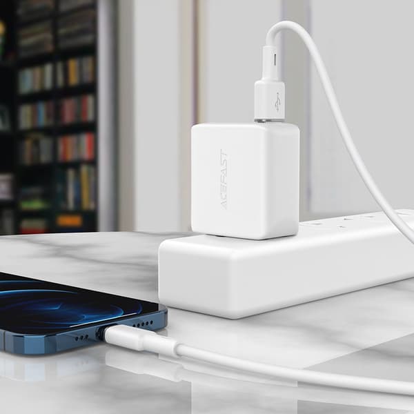 Kabel för iPhone MFI USB - Lightning 2.4A 1.2m svart