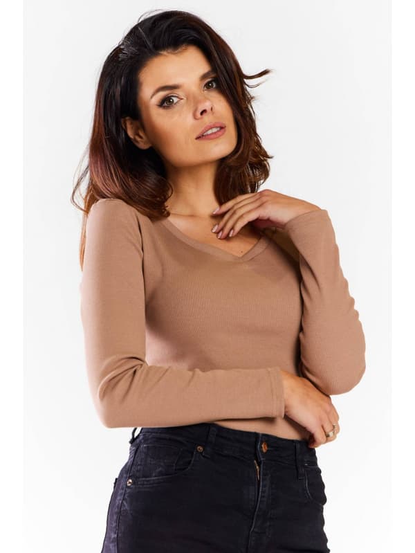 Enkel V-ringad ribbad stickad blus i bomull, beige M