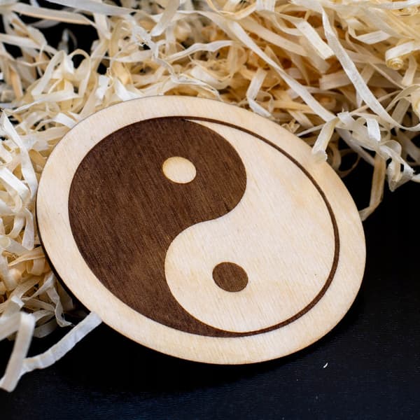Yin Yang kopunderlag 10x10cm træ
