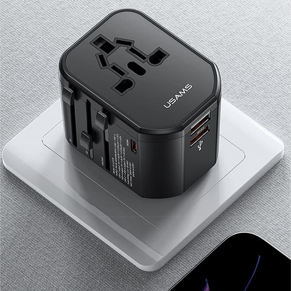 USAMS 2xUSB+1xUSB-C T59 20W 4-i-1 netværksadapter US/AU/EU/UK sort