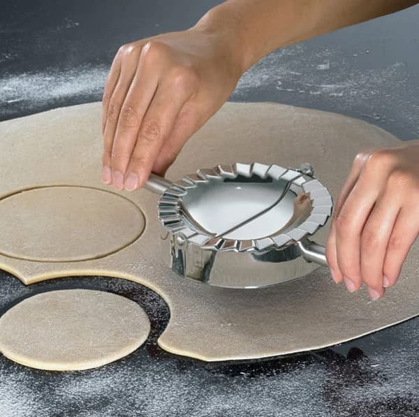 Dumpling maker, form, støbeform til at skære og forme dumplings Stål 2 i 1