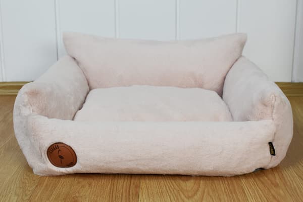 Fluffig hallonpuddingbädd S - 70 cm x 60 cm
