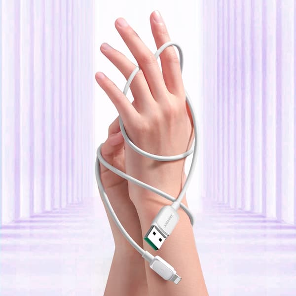 iPhone Lightning - USB 2.4A -kaapeli 1.2m valkoinen