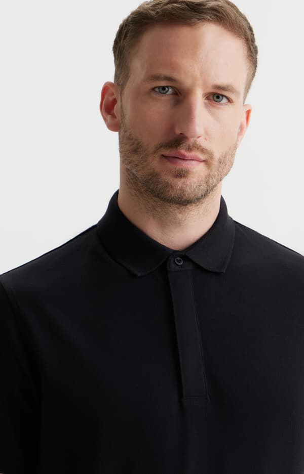 Ensfarvet polo L