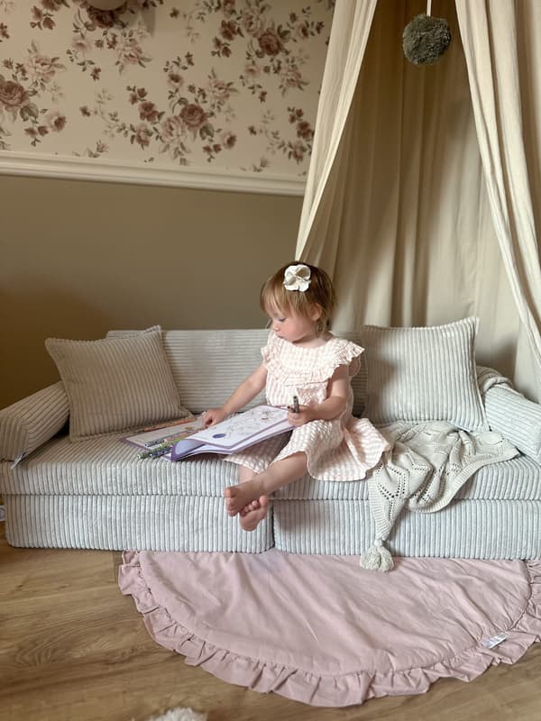 Montessori Comfort Corduroy Grå Mini Leksoffa