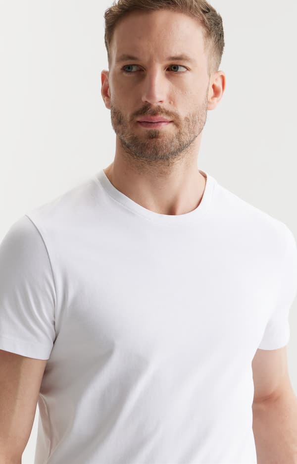 Ensfarvet T-shirt L