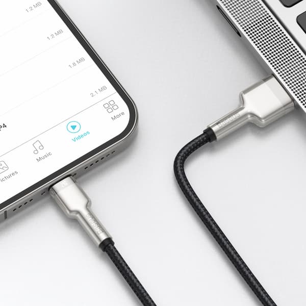 Cafule-serien Metal Data USB-A - iPhone Lightning 2.4A 1m-kabel - Svart