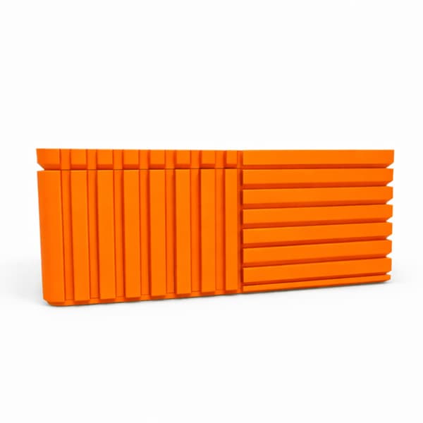 Orange rillet organizer-boks med låg til småting til kontoret