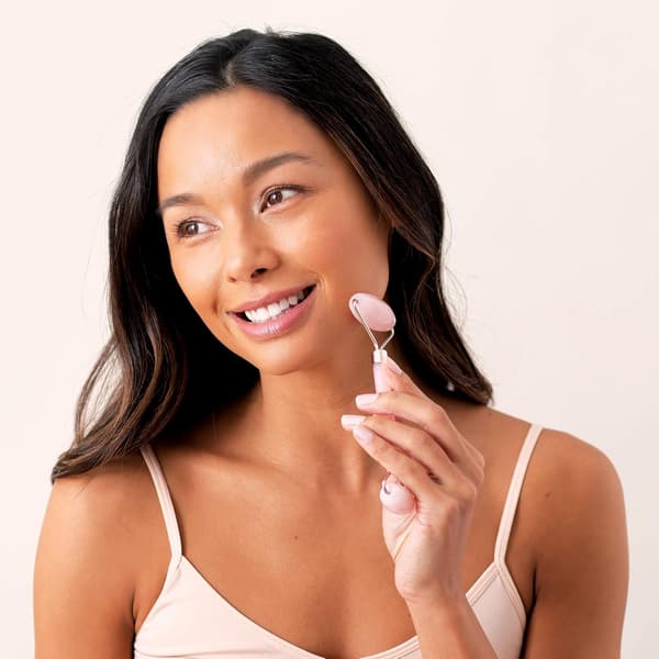 Plum Beauty Quartz ansiktsmassagerulle
