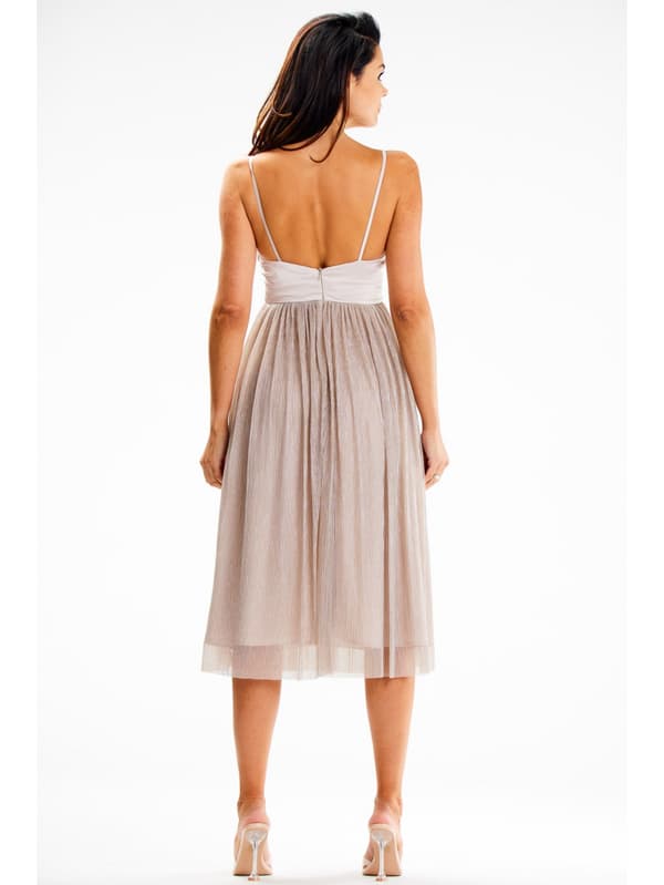 Satiini- ja tyllimekko olkaimilla - beige S