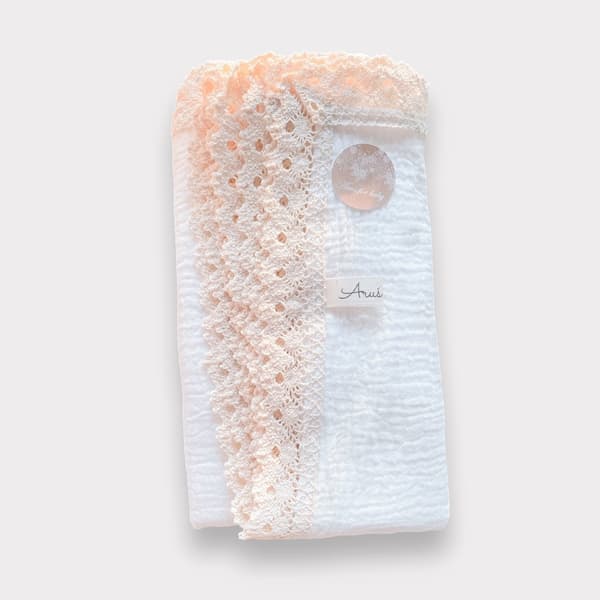 Muslinstæppe 100x75 med premium blonde, cremefarvet
