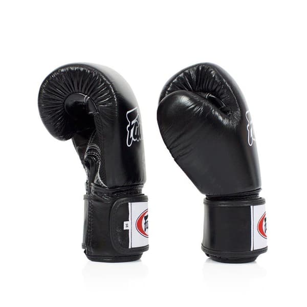 Fairtex Universal Andningsbara Boxningshandskar Svarta 12OZ