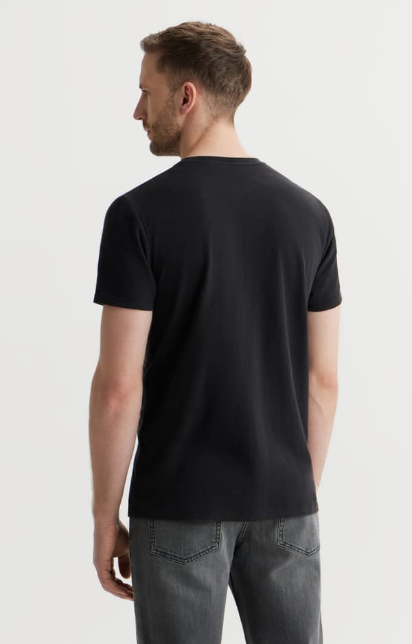 Ensfarvet t-shirt S