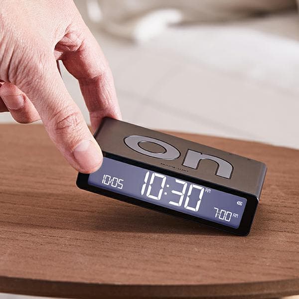 Lexon Flip Classic dobbeltsidet vækkeur, sort